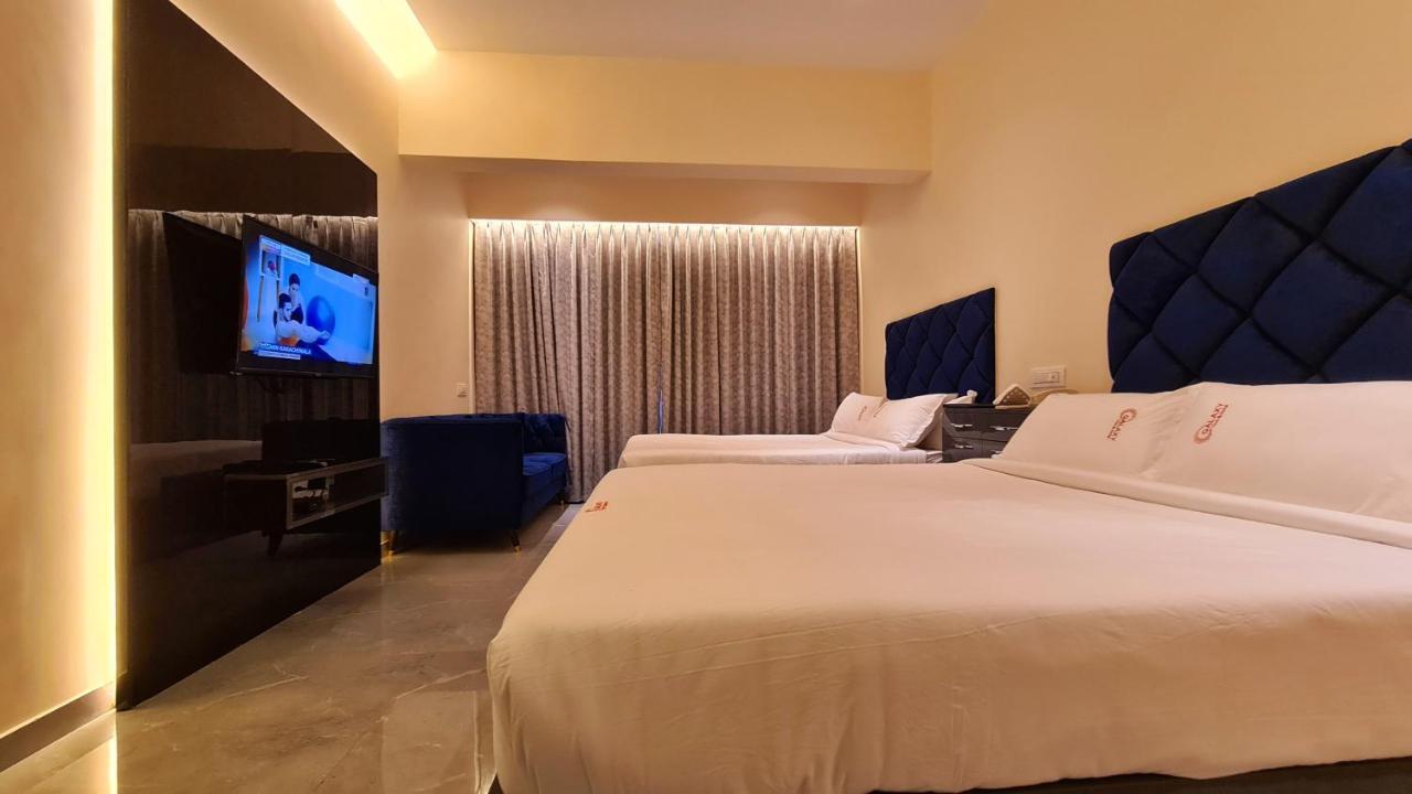 Galaxy Club & Hotel Bijāpur Εξωτερικό φωτογραφία