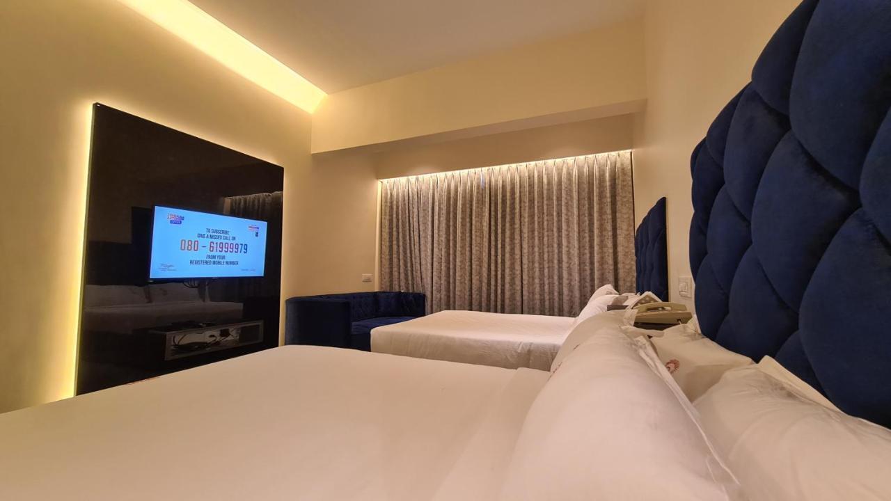 Galaxy Club & Hotel Bijāpur Εξωτερικό φωτογραφία