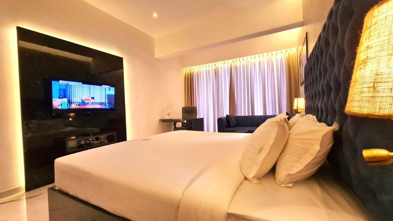 Galaxy Club & Hotel Bijāpur Εξωτερικό φωτογραφία