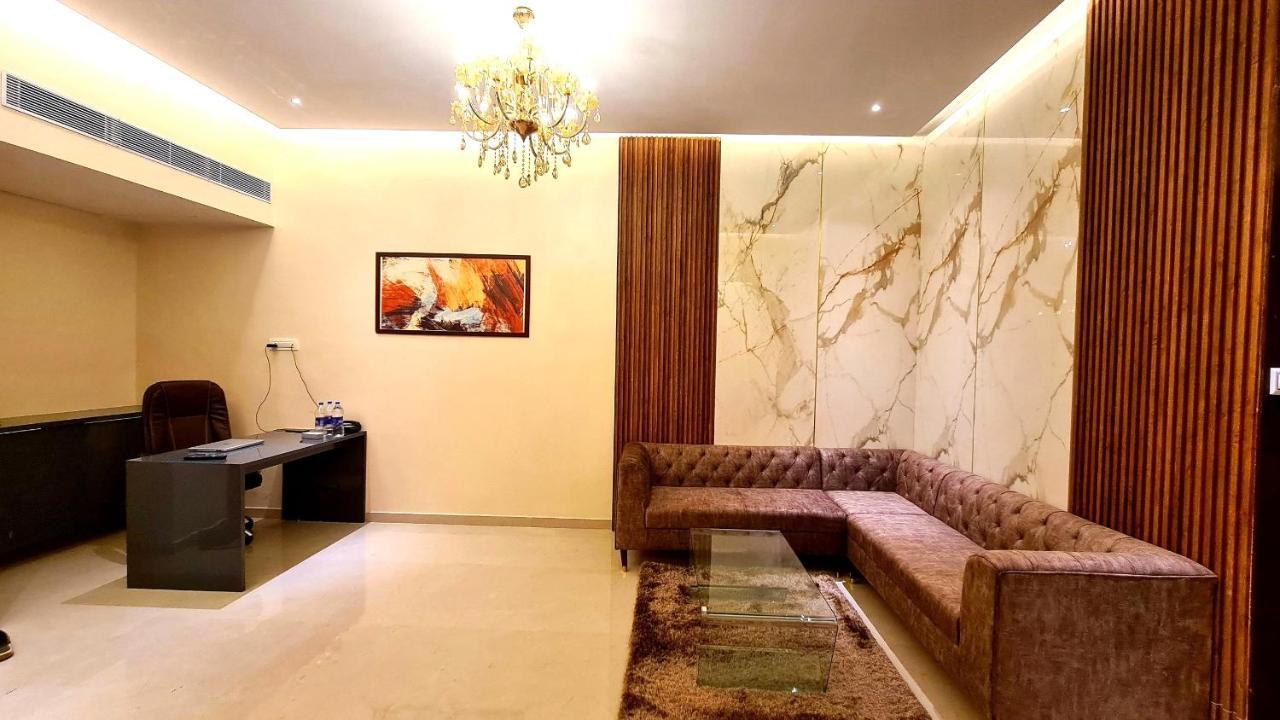 Galaxy Club & Hotel Bijāpur Εξωτερικό φωτογραφία
