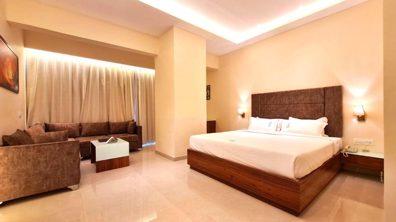 Galaxy Club & Hotel Bijāpur Εξωτερικό φωτογραφία