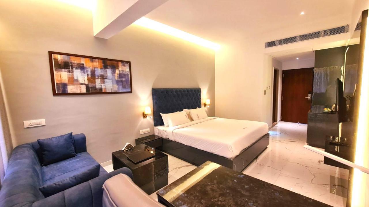 Galaxy Club & Hotel Bijāpur Εξωτερικό φωτογραφία